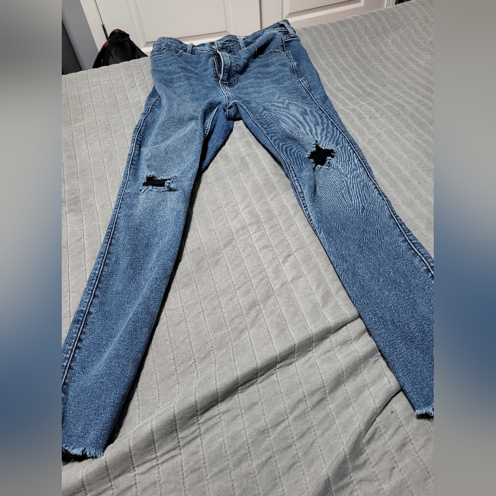 Old navy rockstar super skinny extra high rise stretchy ripped blue jeans